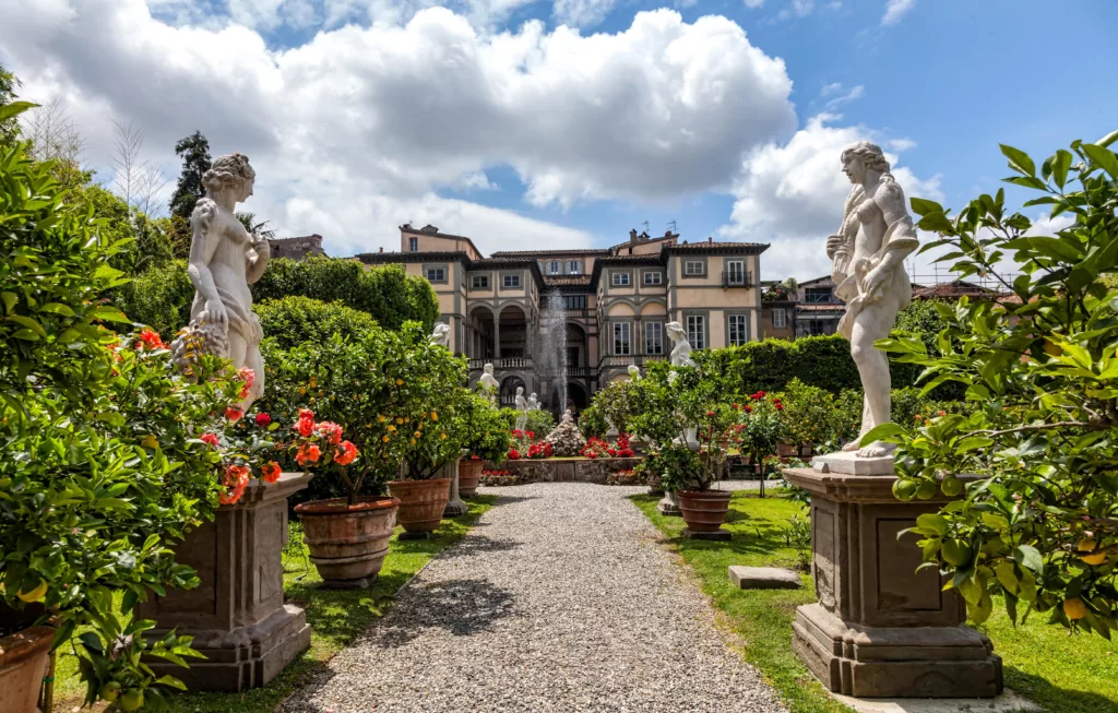 Le 10 cose da fare a Lucca 6 AdobeStock 53682301 min 1